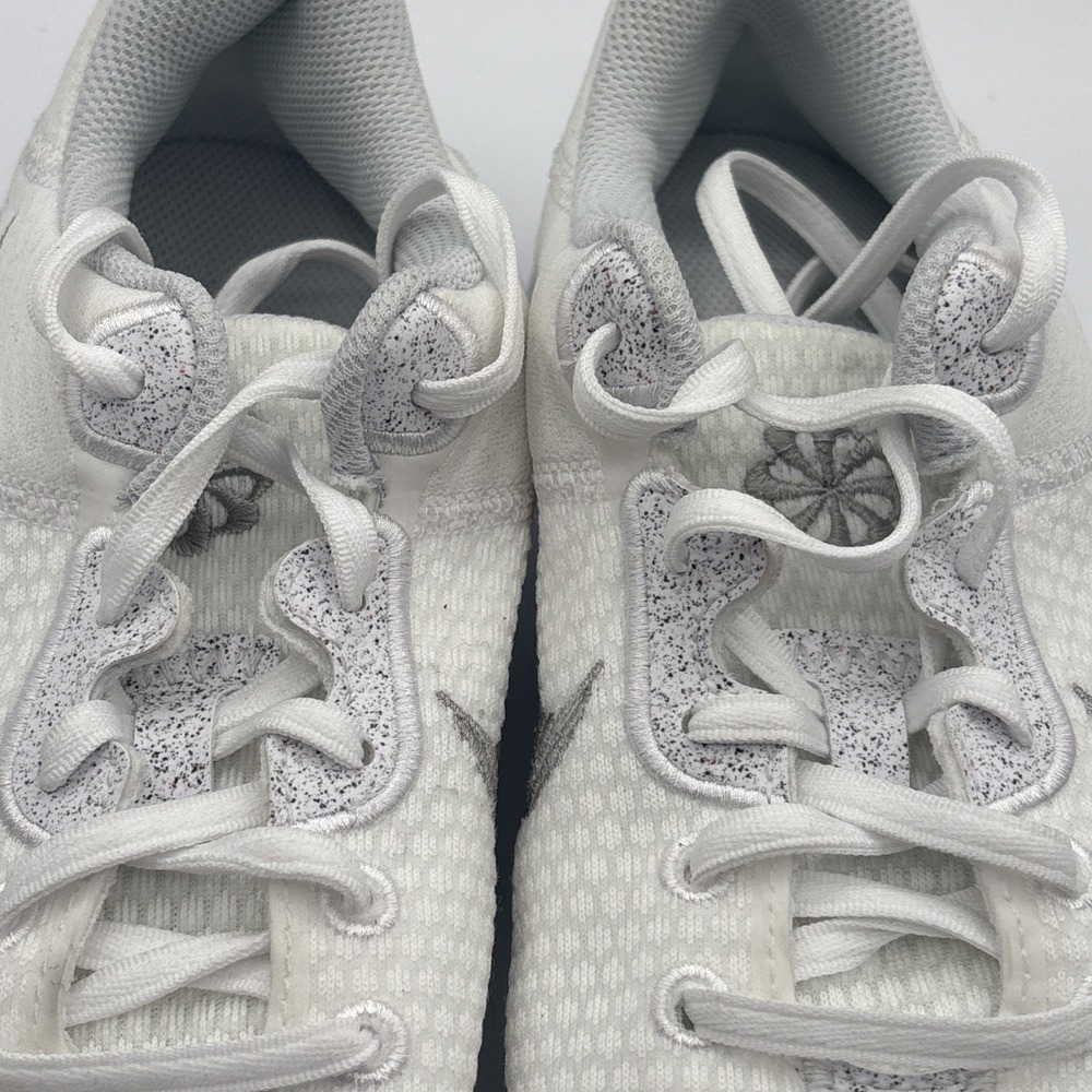 Nike Women's Flex Experience Run 11 Shoes White/Pure Platinum DH8254-100 Sz 8w - Picture 5 of 16